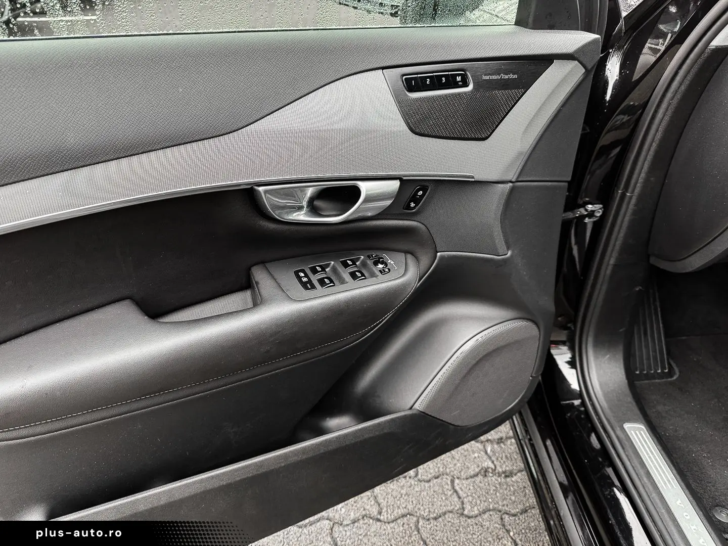 VOLVO XC90 B5 Benzin Core AWD 7-Sitzer StandHZG Harman