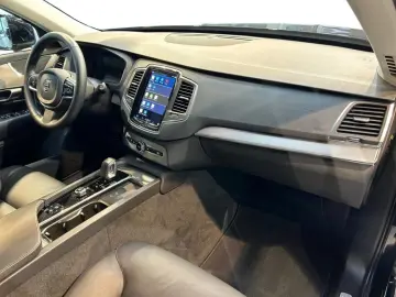 VOLVO XC90 B5 AWD Core Fahrassist AHK Wide Cam LED