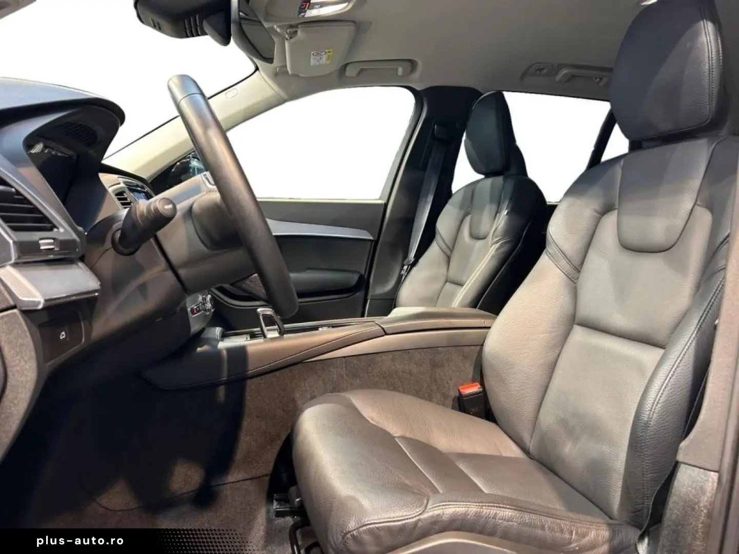 VOLVO XC90 B5 AWD Core Fahrassist AHK Wide Cam LED