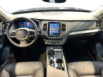 VOLVO XC90 B5 AWD Core Fahrassist AHK Wide Cam LED