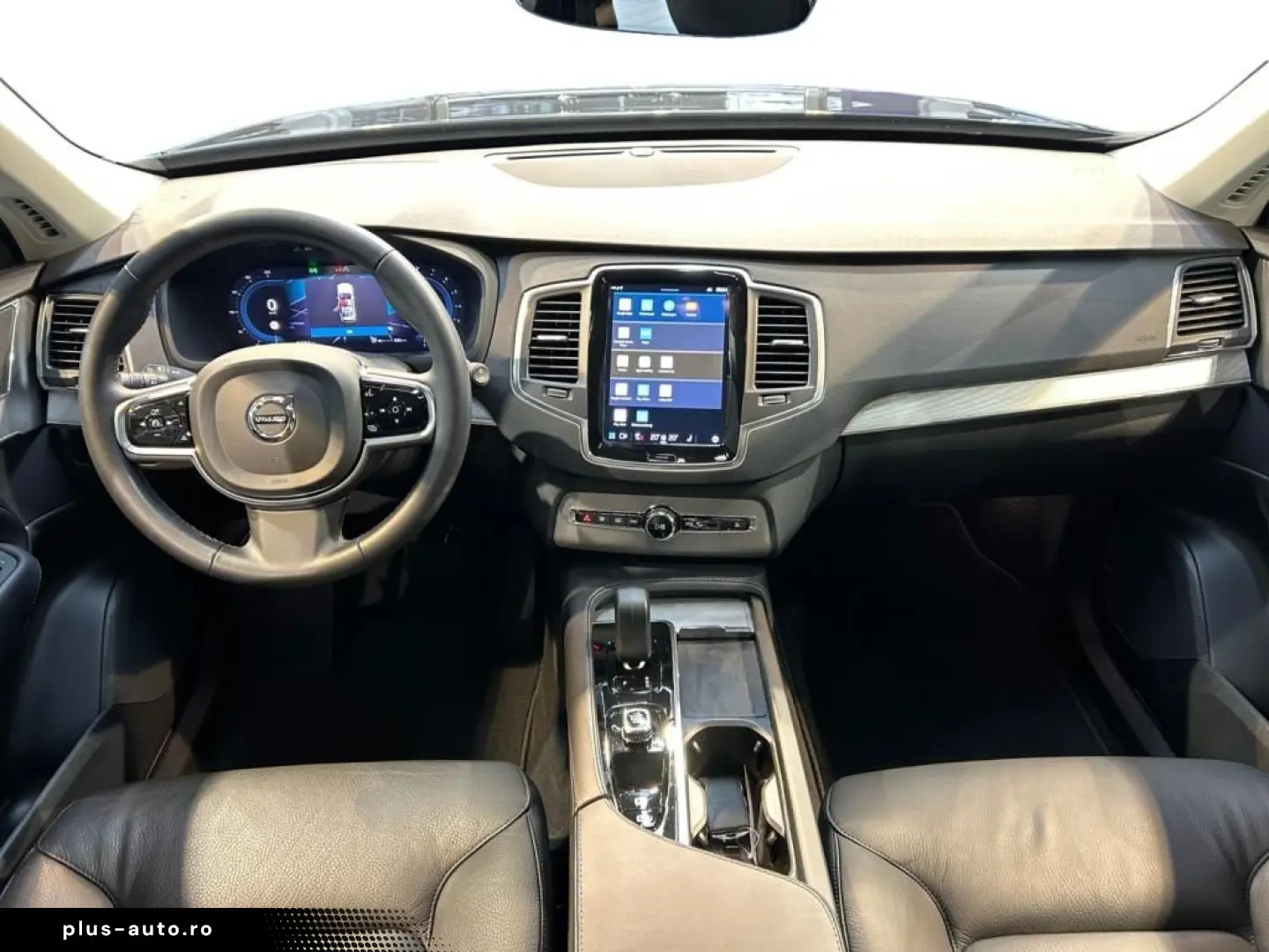 VOLVO XC90 B5 AWD Core Fahrassist AHK Wide Cam LED