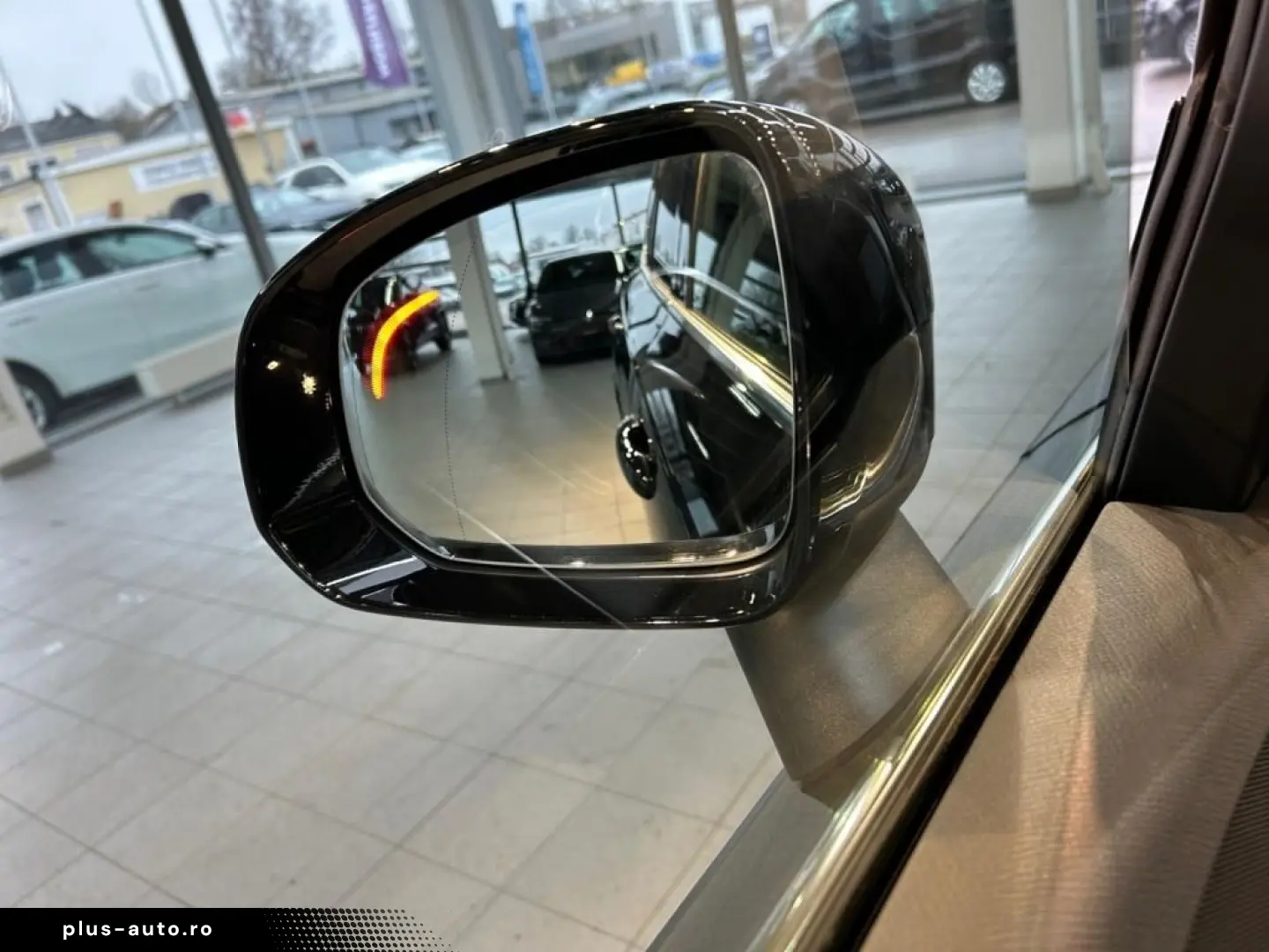 VOLVO XC90 B5 AWD Core Fahrassist AHK Wide Cam LED