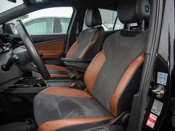 VW ID.4 Pure Performance (52kWh) DISTR SPUR PDC