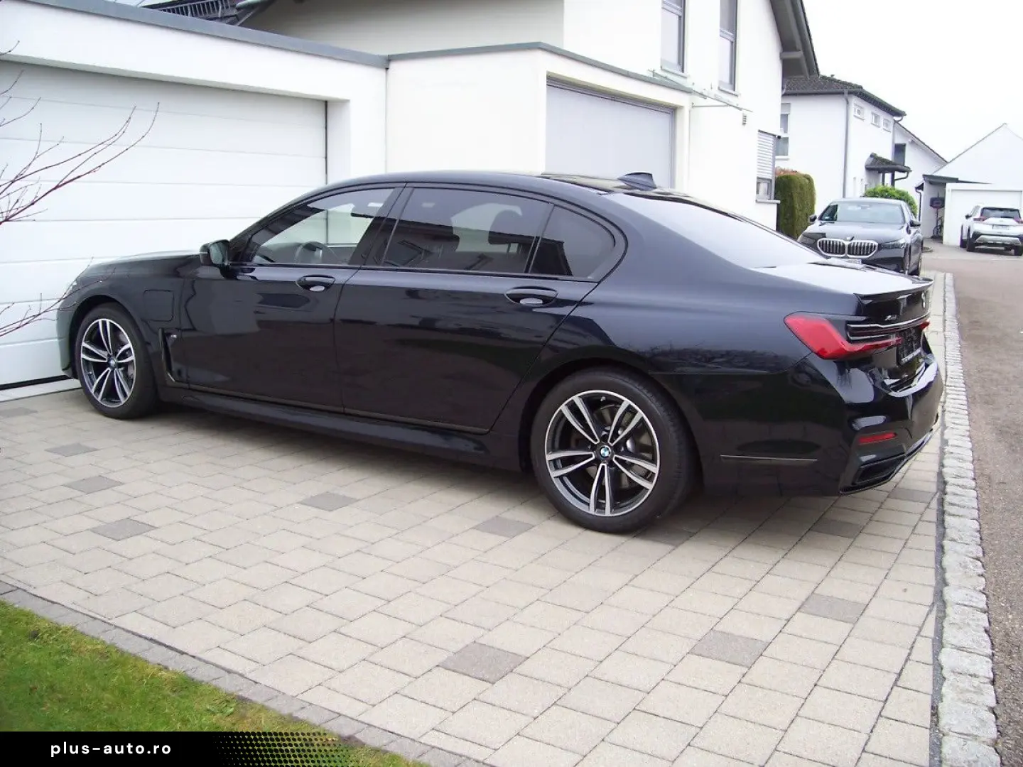 BMW 745Le xDrive M Sportpaket 3xTV B&W SkyPano Laser