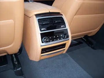 BMW 745Le xDrive M Sportpaket 3xTV B&W SkyPano Laser