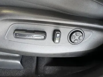 HONDA CR-V e HEV 2.0 i-MMD Hybrid 2WD Elegance