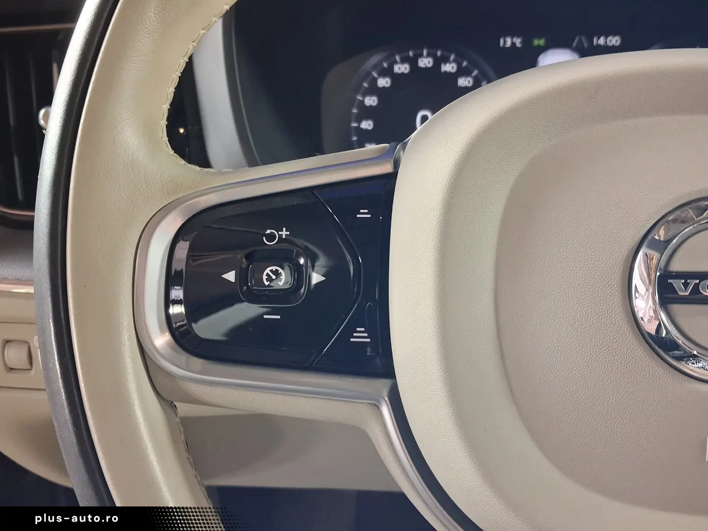 VOLVO XC60 INSCRIPTION 4WDB4D-HYBRID 197CP 2020