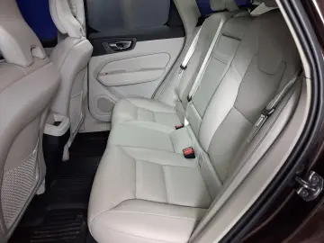 VOLVO XC60 INSCRIPTION 4WDB4D-HYBRID 197CP 2020