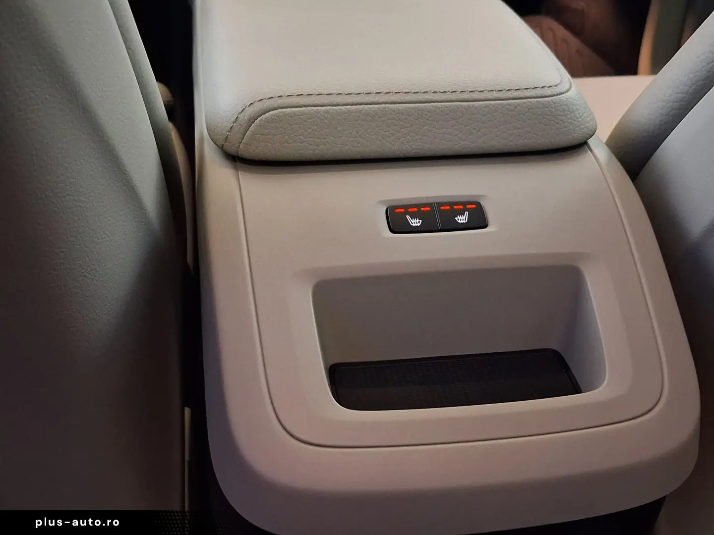 VOLVO XC60 INSCRIPTION 4WDB4D-HYBRID 197CP 2020