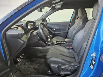 Peugeot 2008 1.2 PureTech BVM6 STT GT