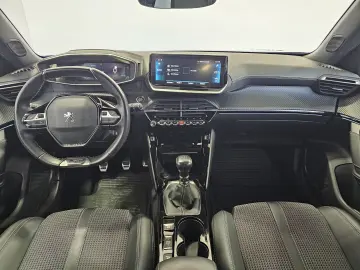 Peugeot 2008 1.2 PureTech BVM6 STT GT