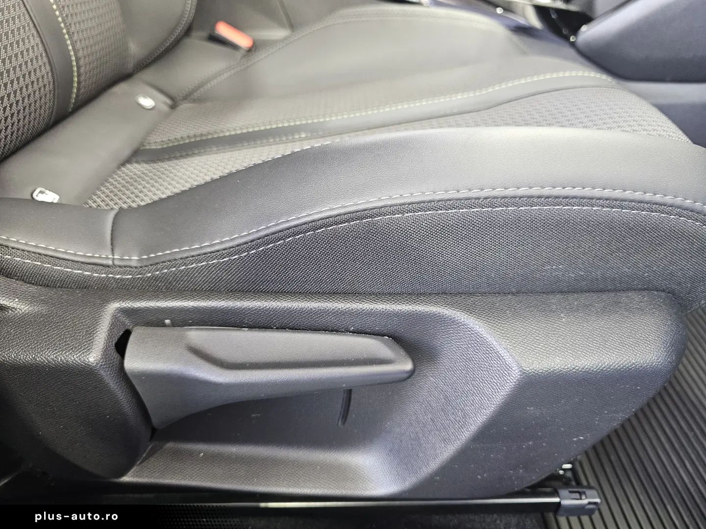 Peugeot 2008 1.2 PureTech BVM6 STT GT