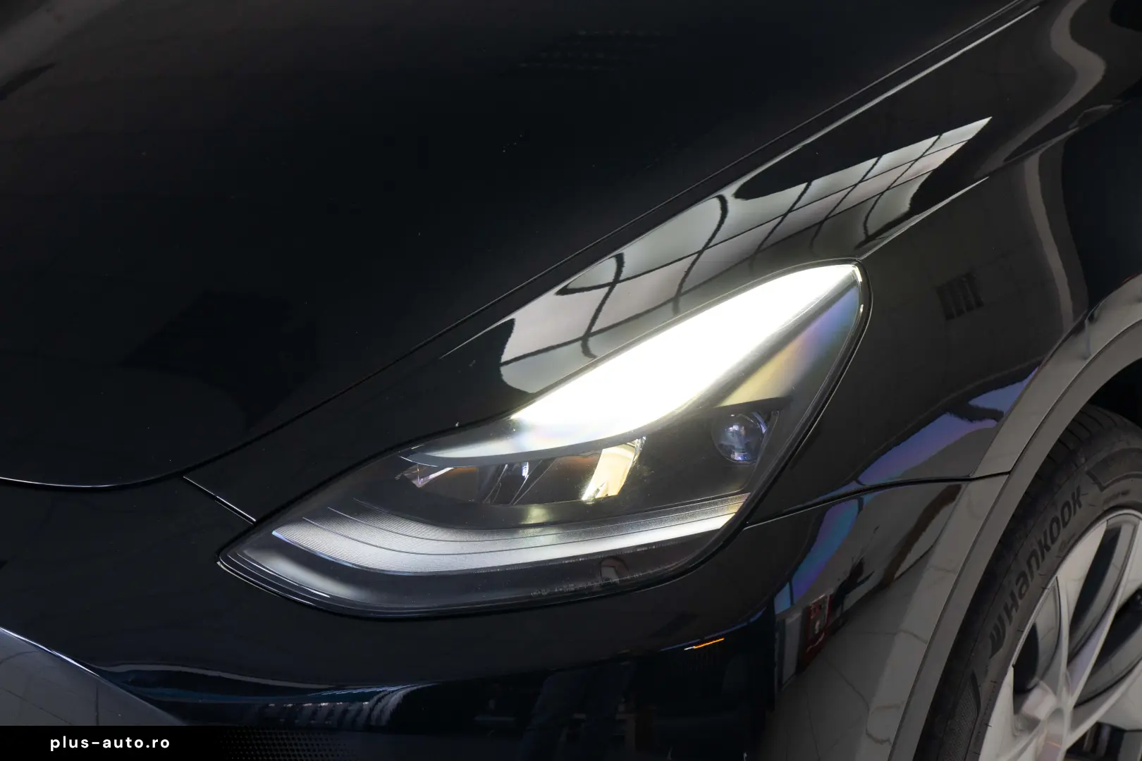 Tesla Model Y  Long Range  Dual Motor