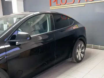 Tesla Model Y  Long Range  Dual Motor