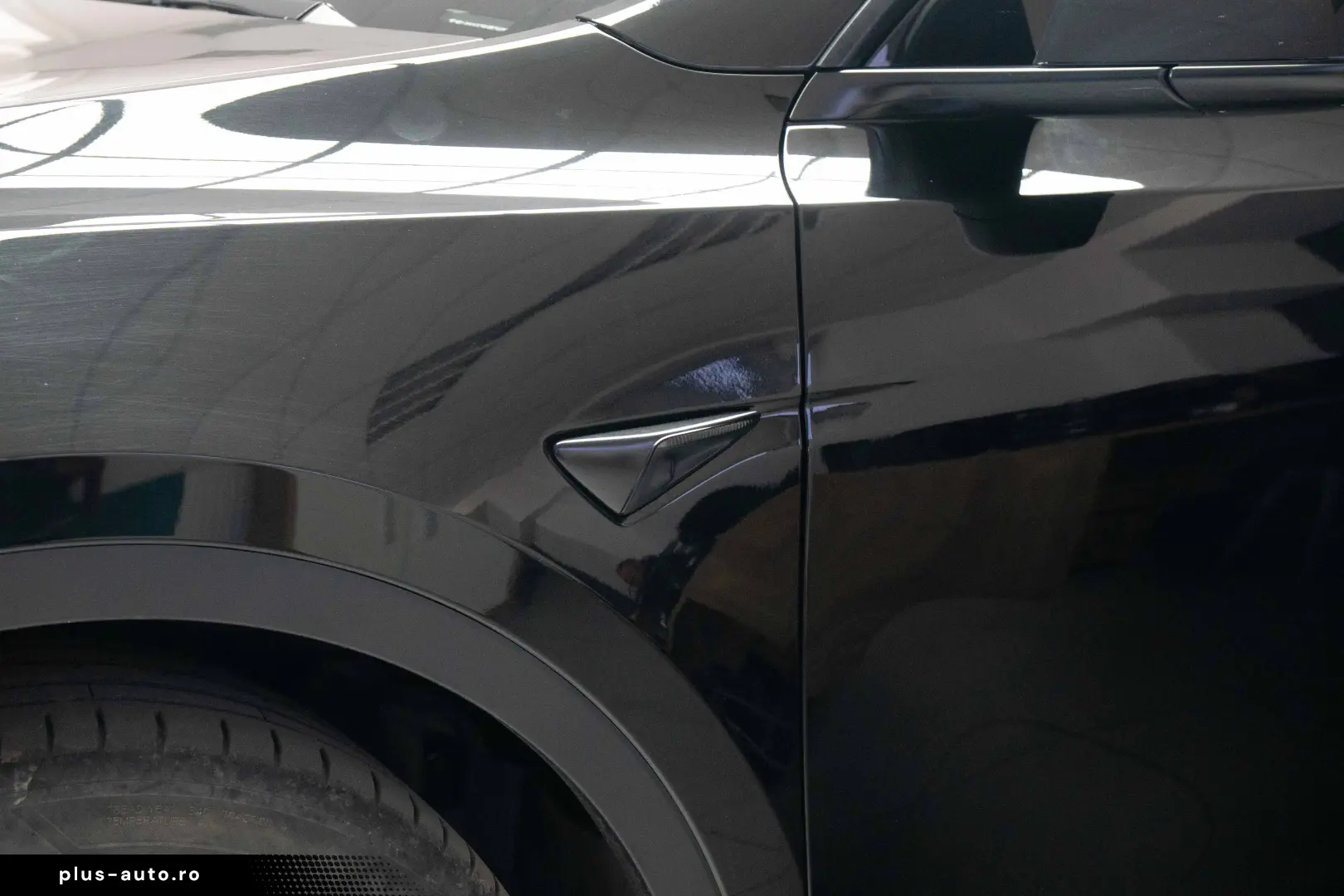Tesla Model Y  Long Range  Dual Motor