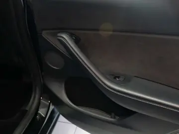 Tesla Model Y  Long Range  Dual Motor