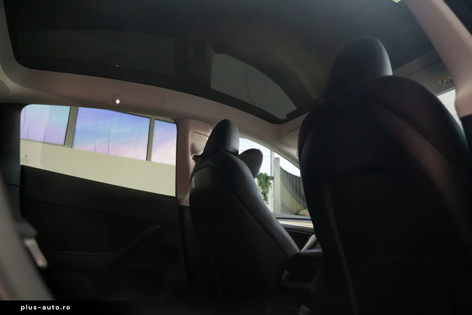 Tesla Model Y  Long Range  Dual Motor