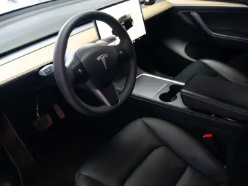 Tesla Model Y  Long Range  Dual Motor