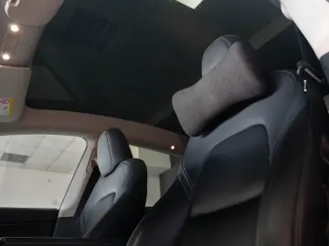 Tesla Model Y  Long Range  Dual Motor