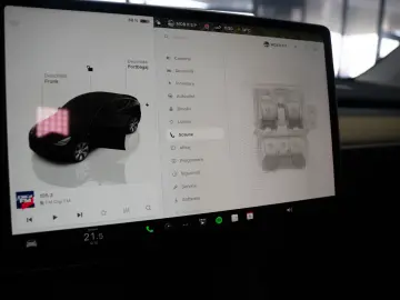 Tesla Model Y  Long Range  Dual Motor