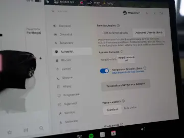 Tesla Model Y  Long Range  Dual Motor