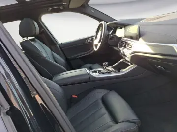 BMW X5 xDrive30d M Sportpaket Panorama AHK Leder Hif