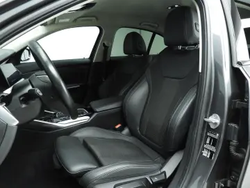 BMW 318 3 Serie Sedan 318d   LED   navi   Active cru