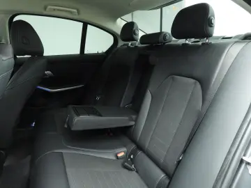 BMW 318 3 Serie Sedan 318d   LED   navi   Active cru