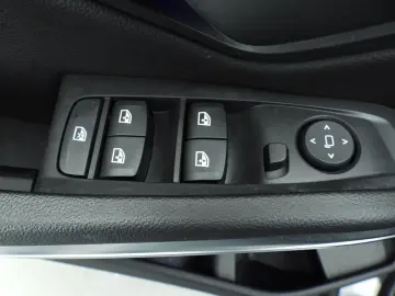 BMW 318 3 Serie Sedan 318d   LED   navi   Active cru