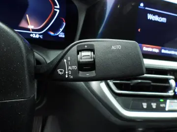 BMW 318 3 Serie Sedan 318d   LED   navi   Active cru