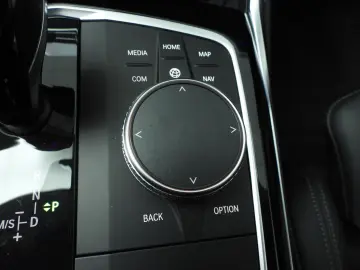 BMW 318 3 Serie Sedan 318d   LED   navi   Active cru