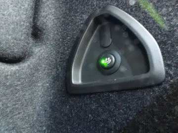 BMW 318 3 Serie Sedan 318d   LED   navi   Active cru