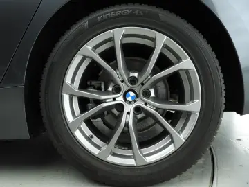 BMW 318 3 Serie Sedan 318d   LED   navi   Active cru