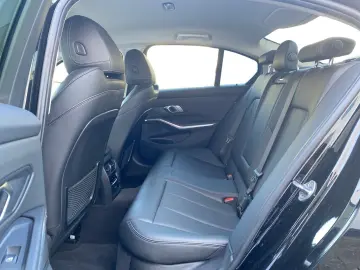 BMW 318d SPORT LINE   HEAD-UP   ACC   LC-PROF   KEYL