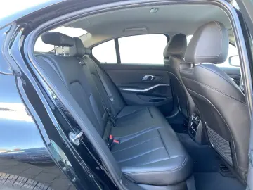 BMW 318d SPORT LINE   HEAD-UP   ACC   LC-PROF   KEYL