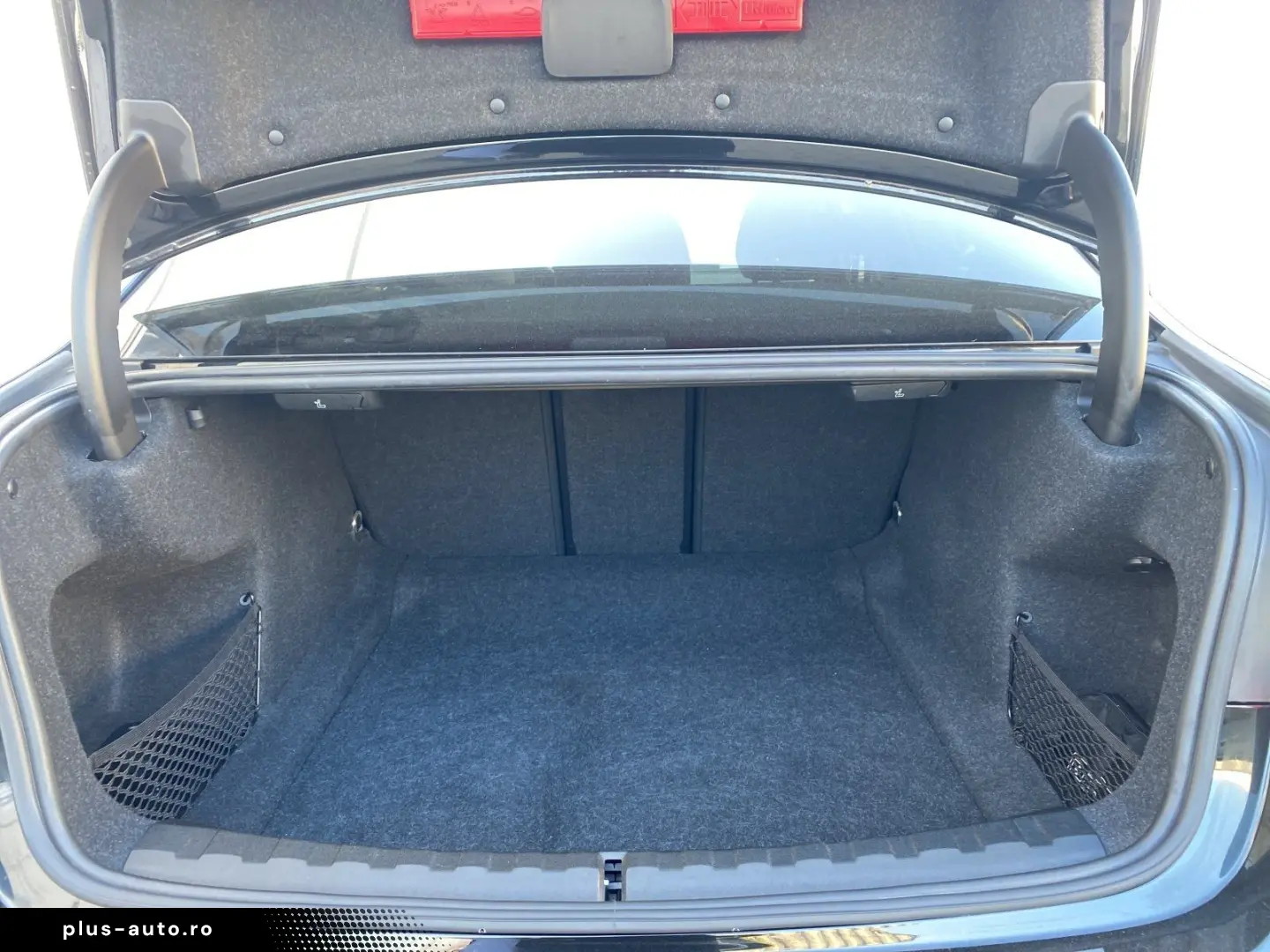 BMW 318d SPORT LINE   HEAD-UP   ACC   LC-PROF   KEYL