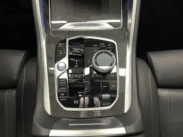 BMW X6 xDrive30d M Sportpaket Pro B&W Pano. AHK DAB