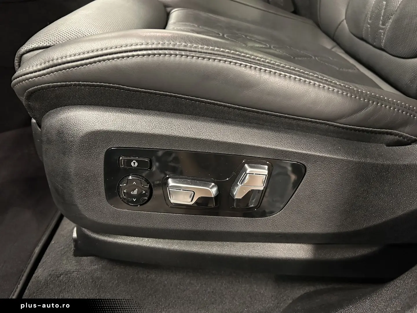 BMW X6 xDrive30d M Sportpaket Pro B&W Pano. AHK DAB