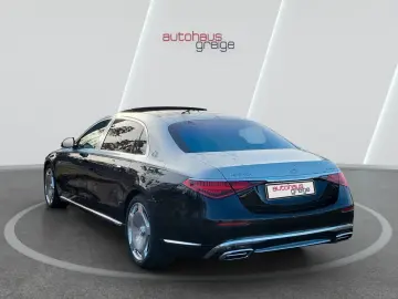 MERCEDES-BENZ S 580 e Maybach