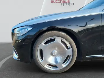 MERCEDES-BENZ S 580 e Maybach