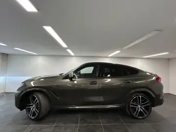 BMW X6 xDrive40d M Sportpaket Pro B&W Pano. AHK DAB
