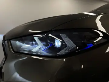 BMW X6 xDrive40d M Sportpaket Pro B&W Pano. AHK DAB