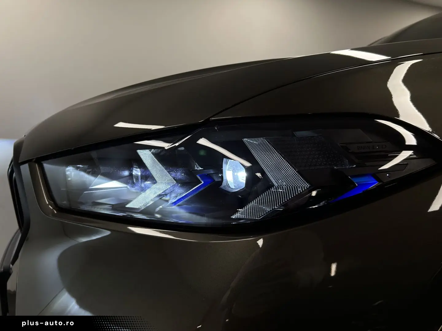 BMW X6 xDrive40d M Sportpaket Pro B&W Pano. AHK DAB