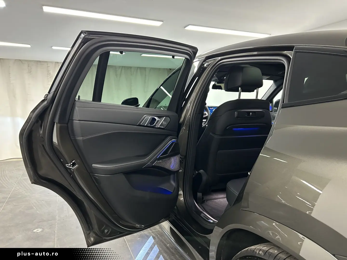 BMW X6 xDrive40d M Sportpaket Pro B&W Pano. AHK DAB