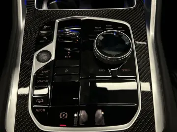 BMW X6 xDrive40d M Sportpaket Pro B&W Pano. AHK DAB