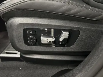 BMW X6 xDrive40d M Sportpaket Pro B&W Pano. AHK DAB