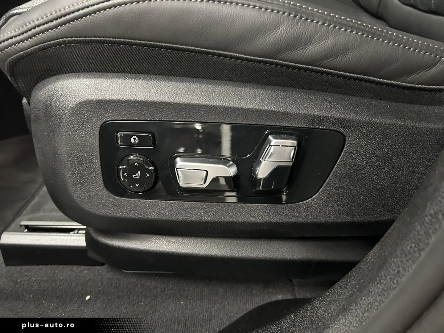 BMW X6 xDrive40d M Sportpaket Pro B&W Pano. AHK DAB