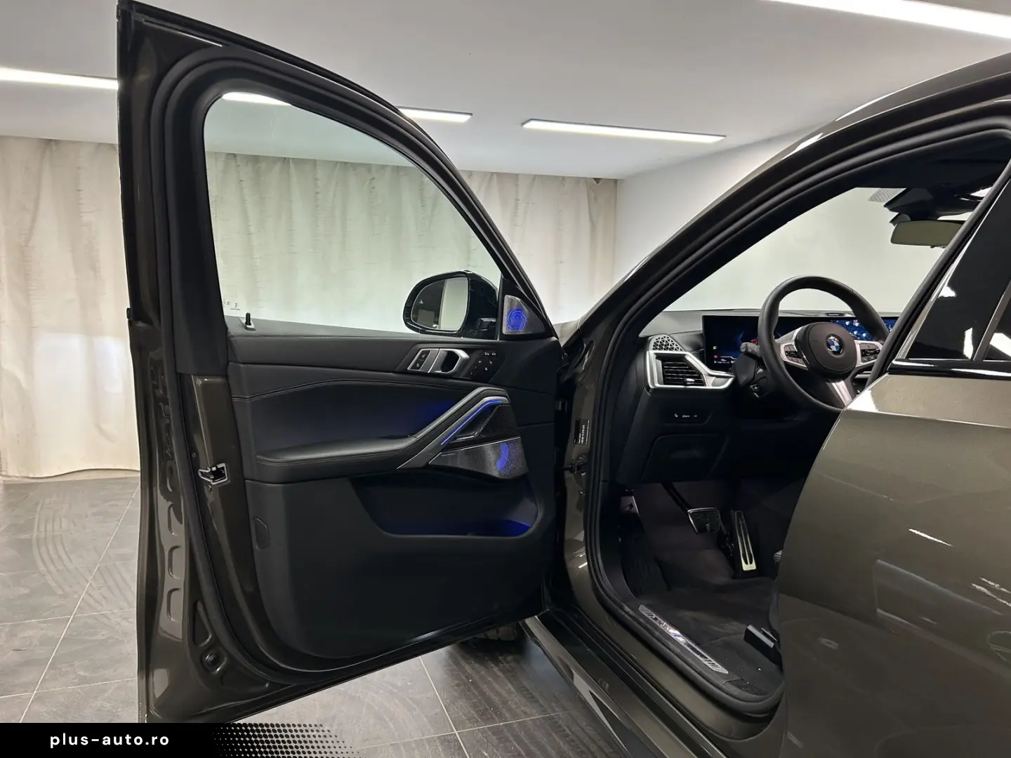 BMW X6 xDrive40d M Sportpaket Pro B&W Pano. AHK DAB