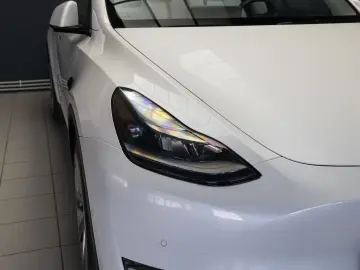 Tesla Model Y  Dual Motor  Long Range