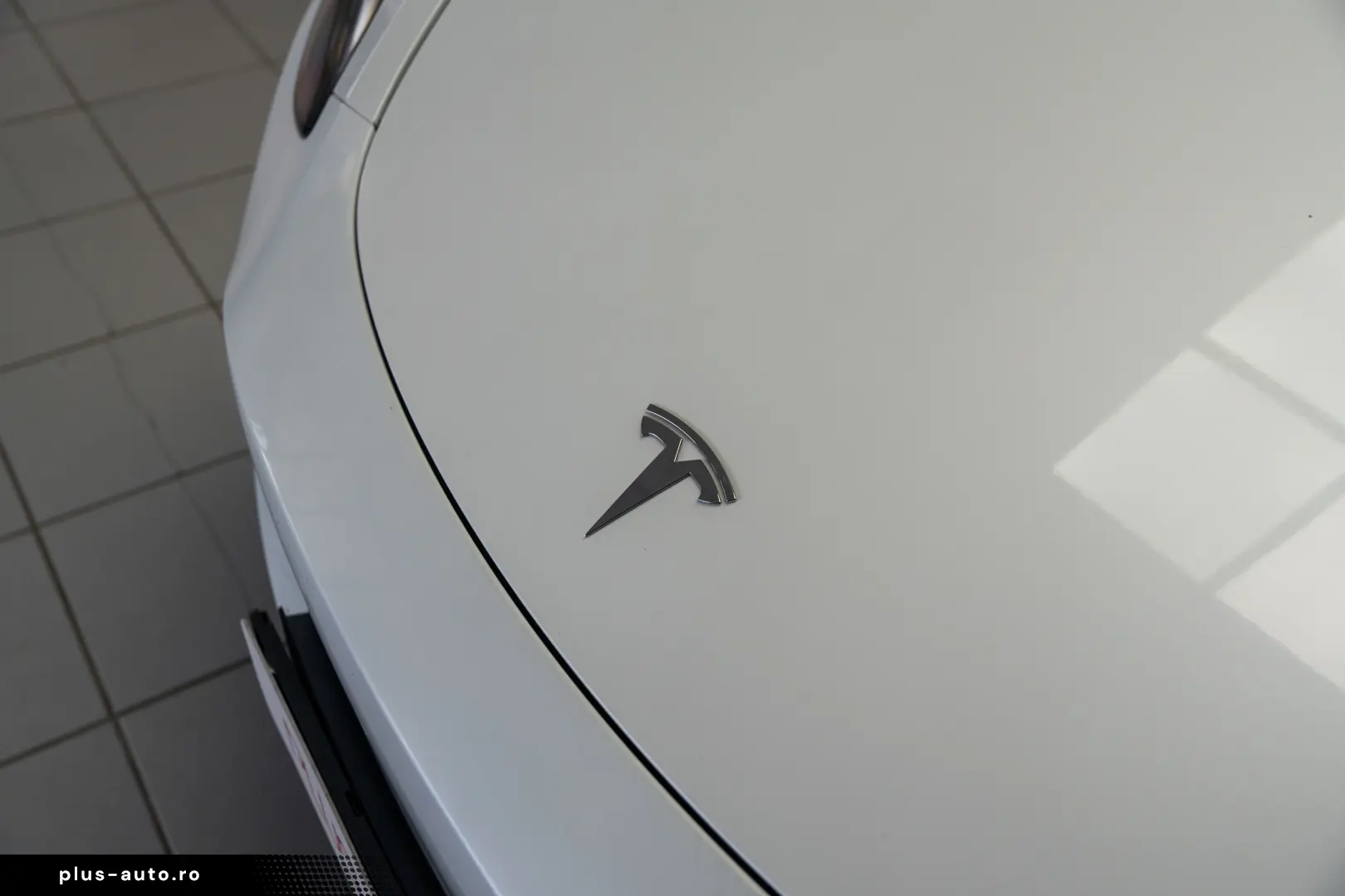 Tesla Model Y  Dual Motor  Long Range